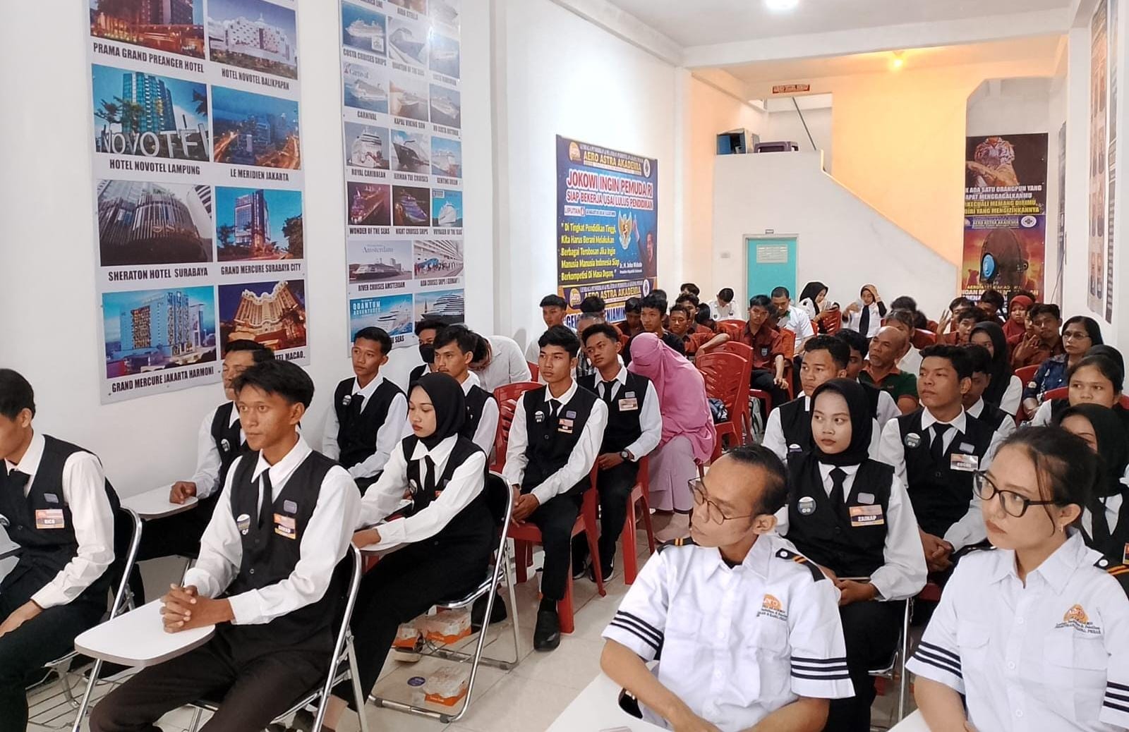 Kadisnaker Tulang Bawang Resmi Buka Tahun Ajaran Baru di Aero Astra Akademia, Fokus pada Vokasi Perhotelan dan Kapal Pesiar