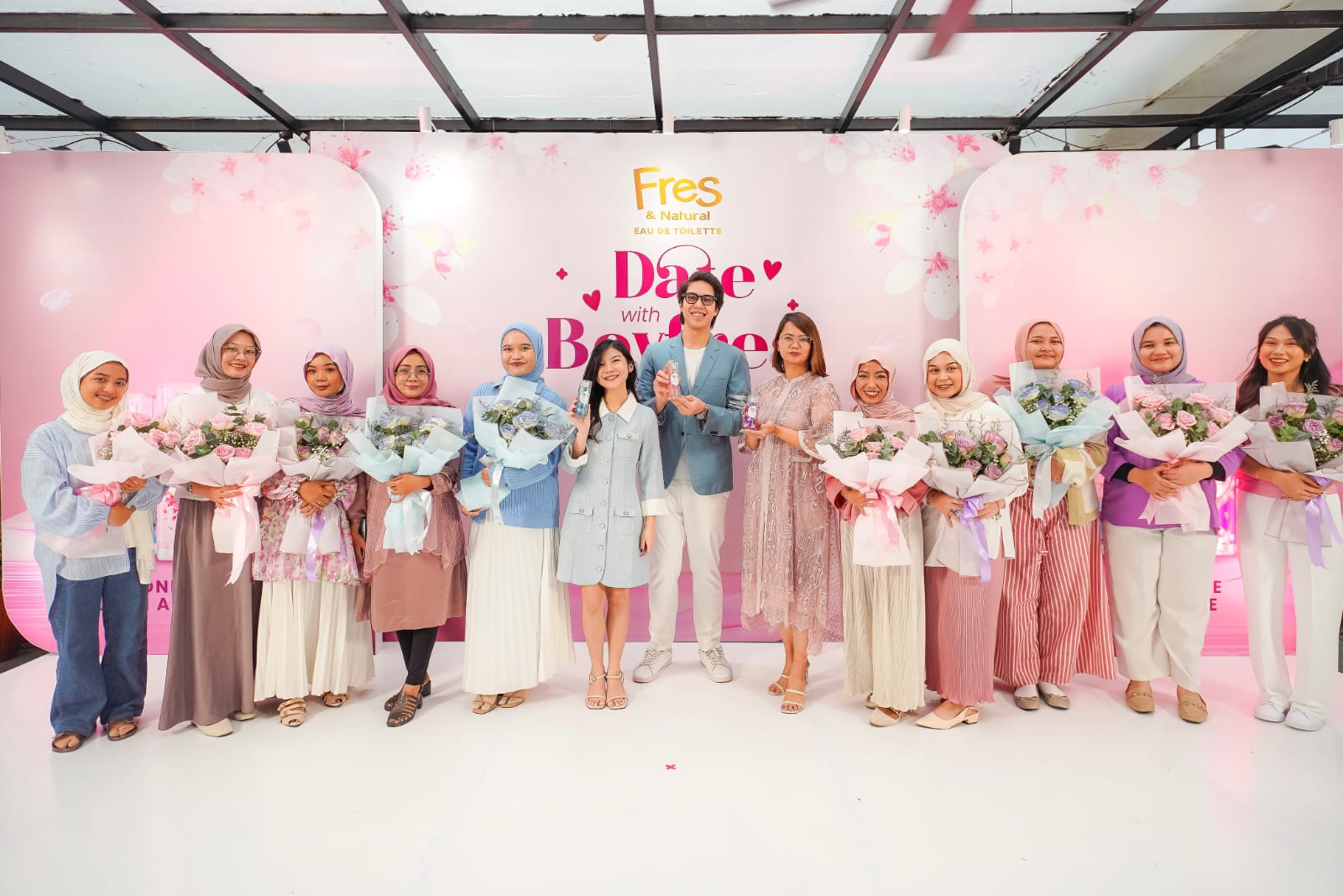 Tampil Percaya Diri di Tiap Momen, Fres & Natural EDT Gandeng El Rumi Hadirkan Wangi Segar dan Tahan Lama