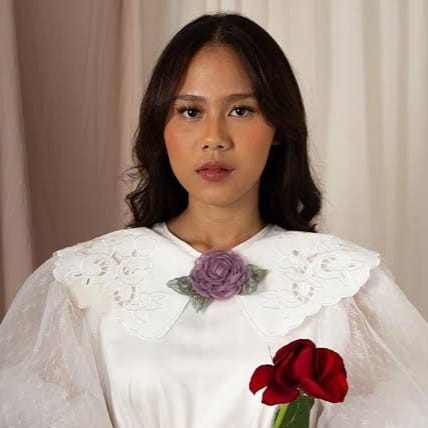 NADIN AMIZAH