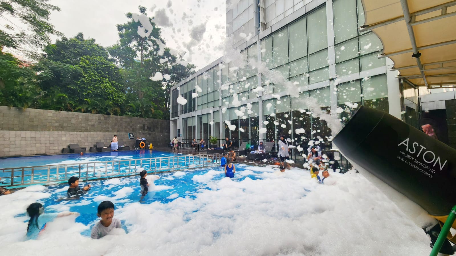 Staycation Ramah Anak, Pilihan Liburan Keluarga Seru Tanpa Perlu Keluar Kota