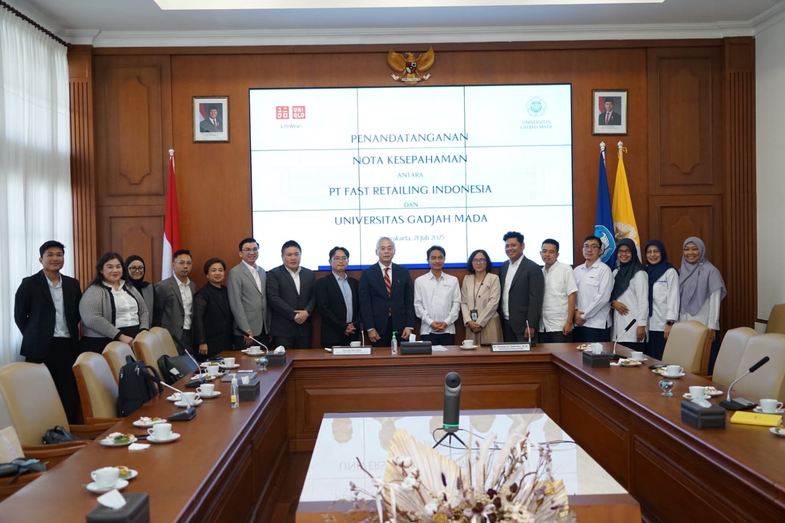 UNIQLO dan Universitas Gadjah Mada Jalin Kolaborasi Strategis Siapkan Mahasiswa Menjadi Pemimpin Industri Ritel di Masa Depan