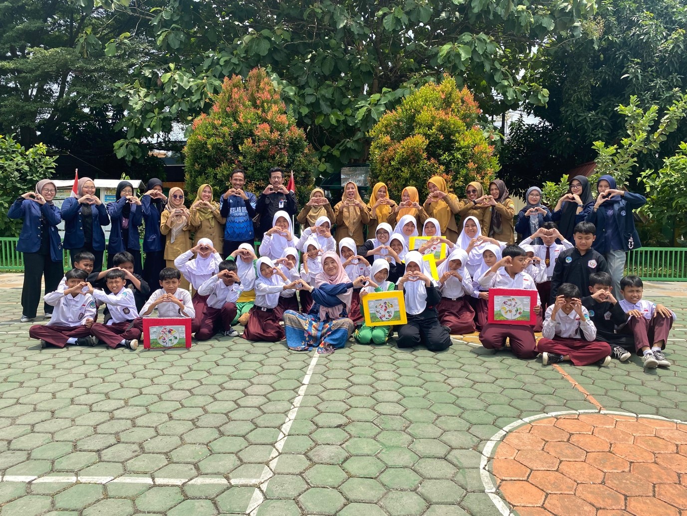 Dosen IPB Pulang Kampung: Edukasi Zero Food Waste dan Ajak Siswa SDN Banjarsari 5 Serang Tingkatkan Konsumsi Sayur dan Buah