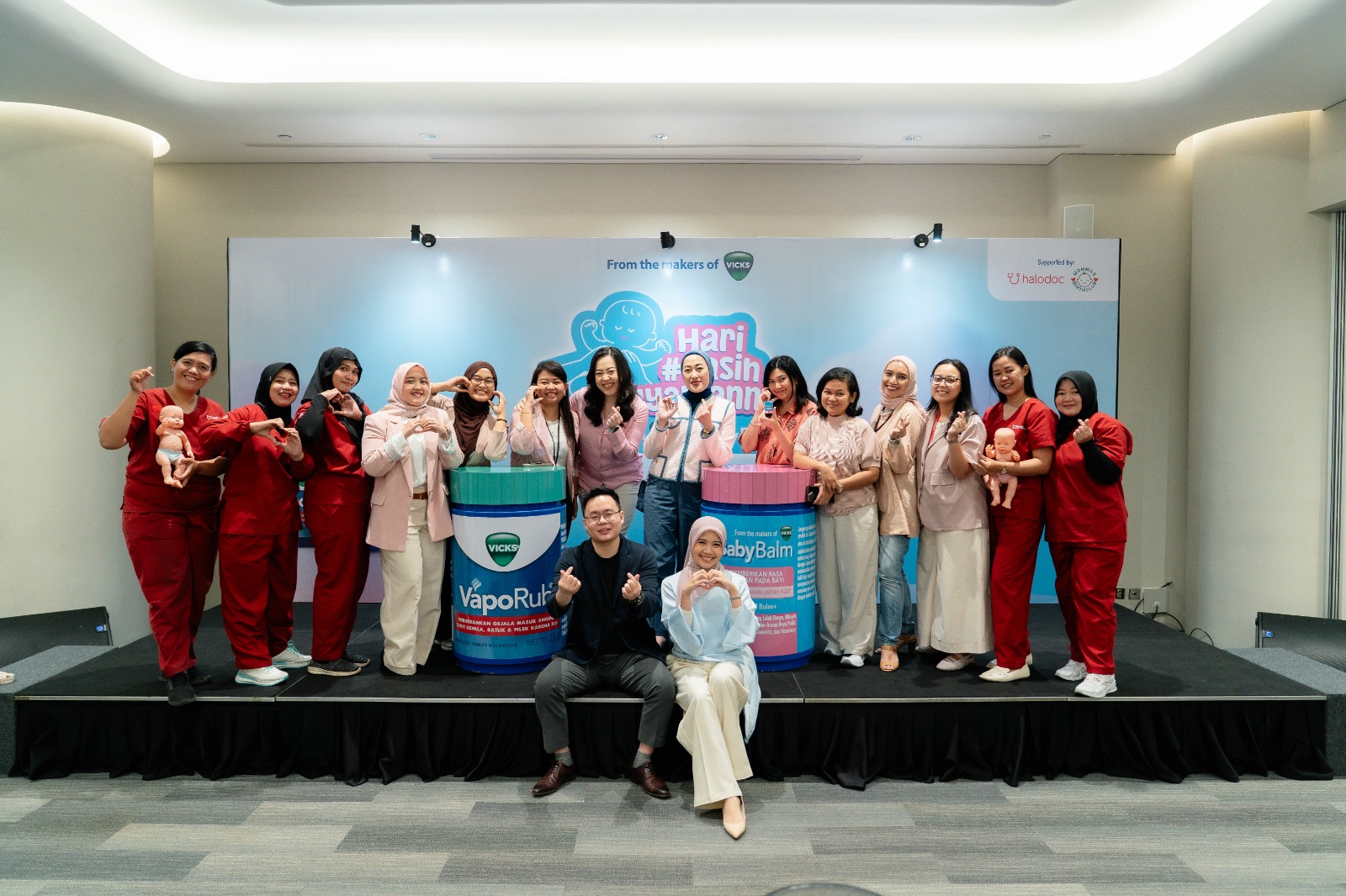 Hadir Lebih Dekat untuk Si Kecil, Vicks Baby Balm Gelar Hari #KasihNyamannya dan Perkenalkan Ritual “Oles, Pijat, LOVE”