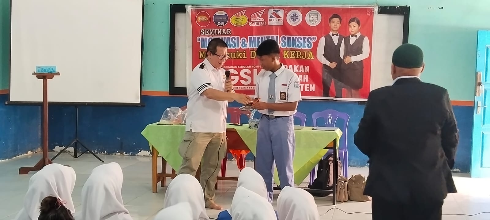 Motivasi & Mindset Sukses Aero Astra Akademia di SMKS Nusantara, Banjar Agung