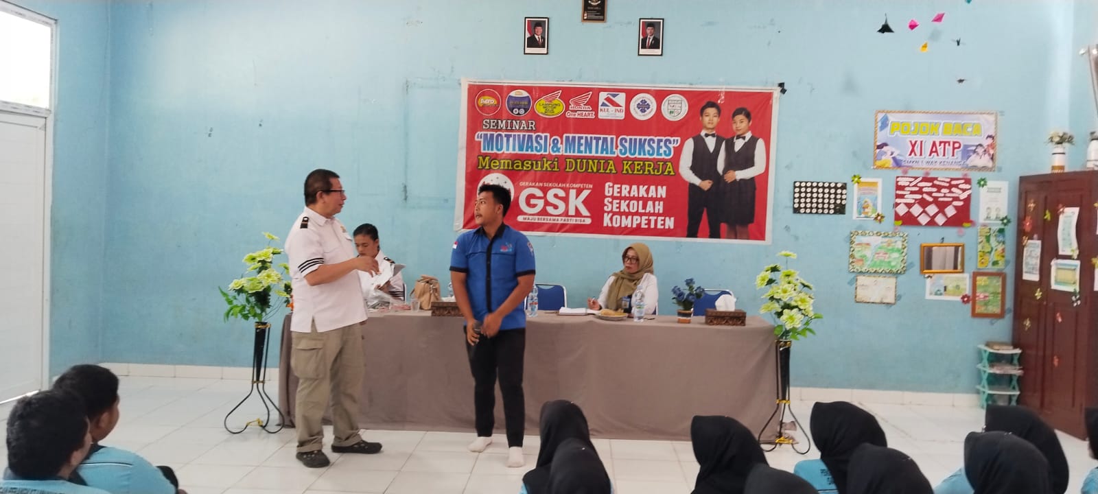 Mindset Sukses Dunia Kerja Disampaikan Aero Astra Akademia di SMKN 1 Way Kenanga
