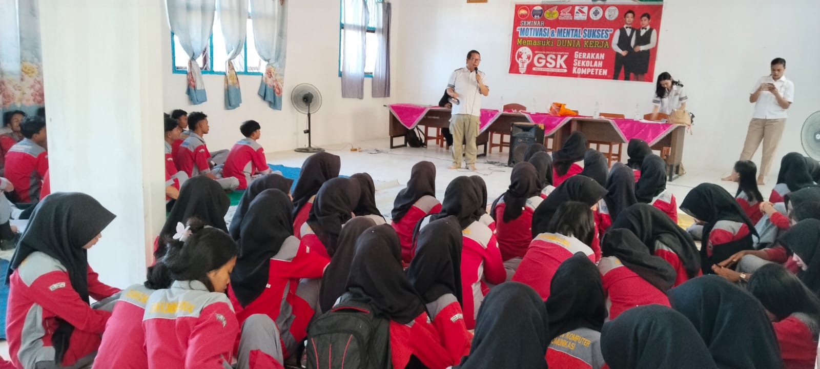 Mindset Sukses dari Aero Astra Akademia di SMKS HMPTI Banjar Agung