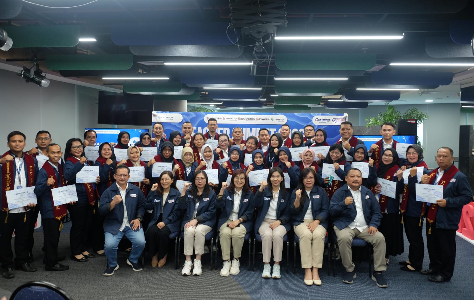 37 Guru SMK Jadi Duta MENYALA, Langkah FIFGROUP Perkuat Pendidikan Vokasi