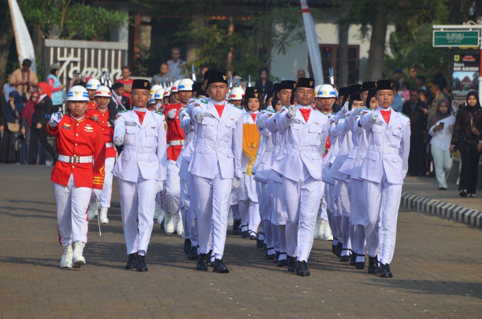 Sukses Jalankan Tugas, Paskibraka Kabupaten Bogor Ceritakan Rasa Haru Usai Kibarkan Merah Putih